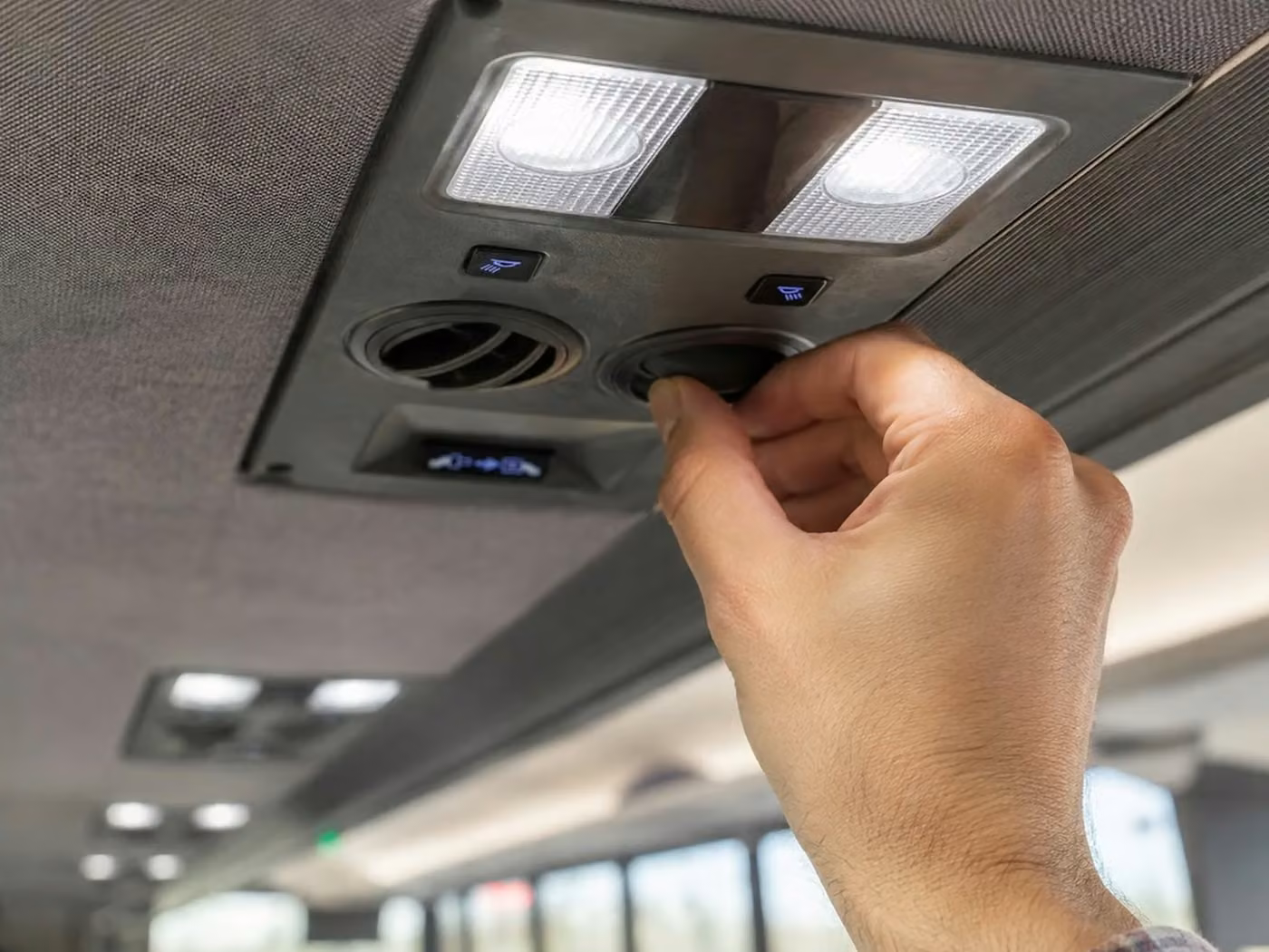 crown point 20 passenger minibus air conditioning