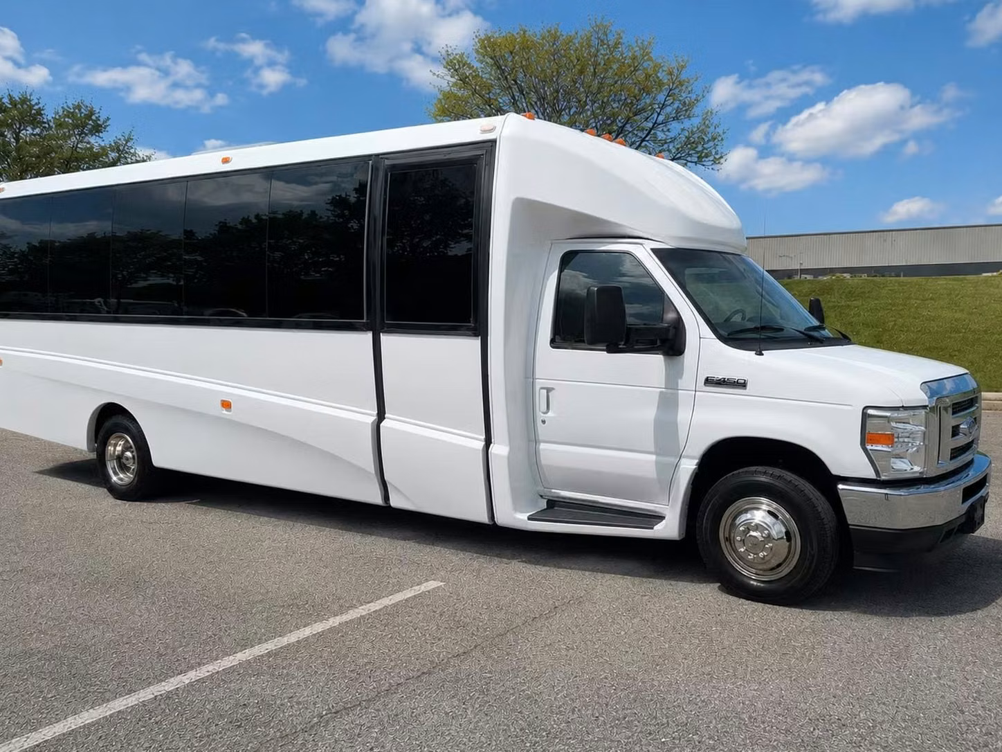 crown point 20 passenger minibus rental