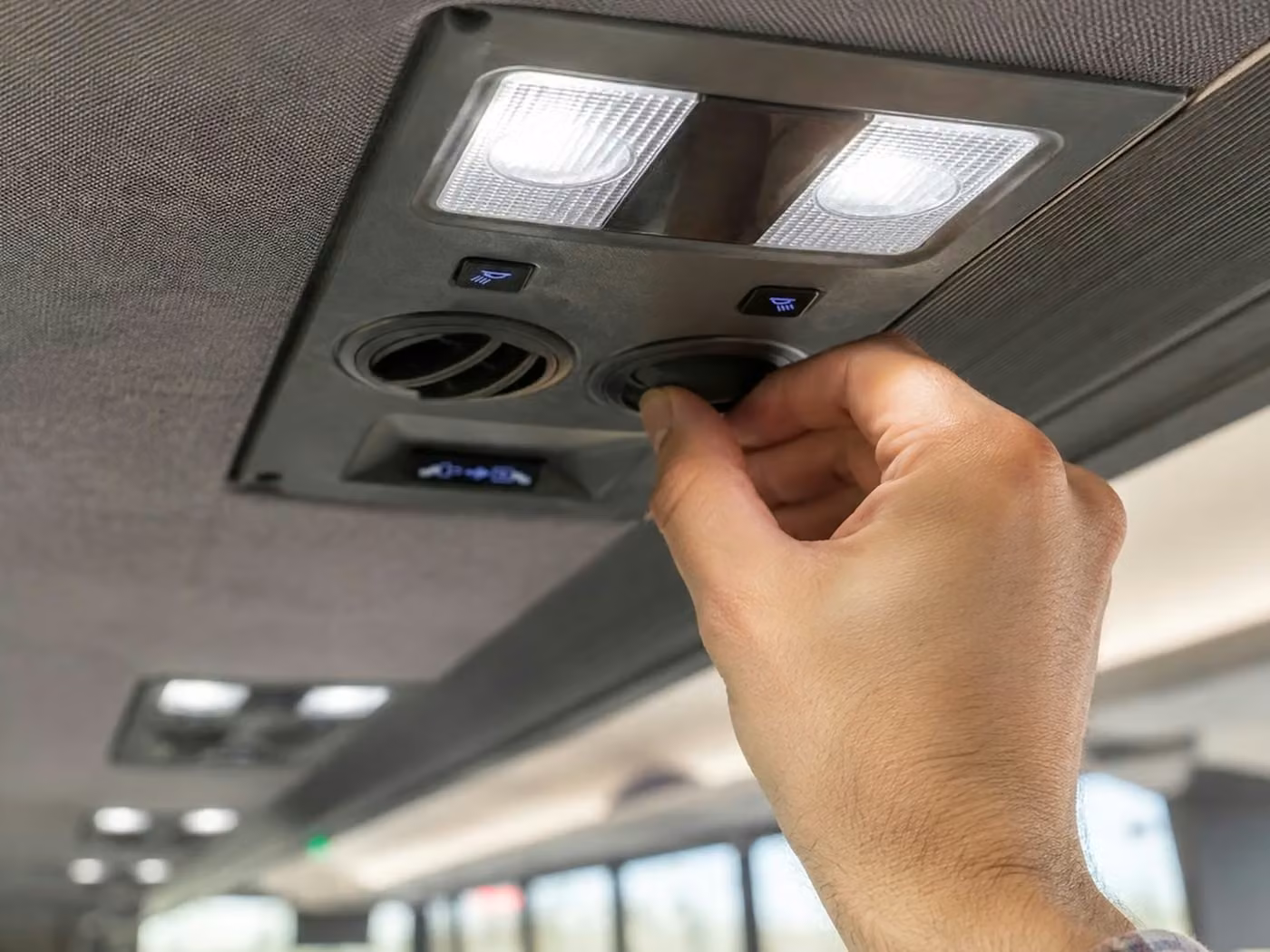 crown point 35 passenger minibus air conditioning
