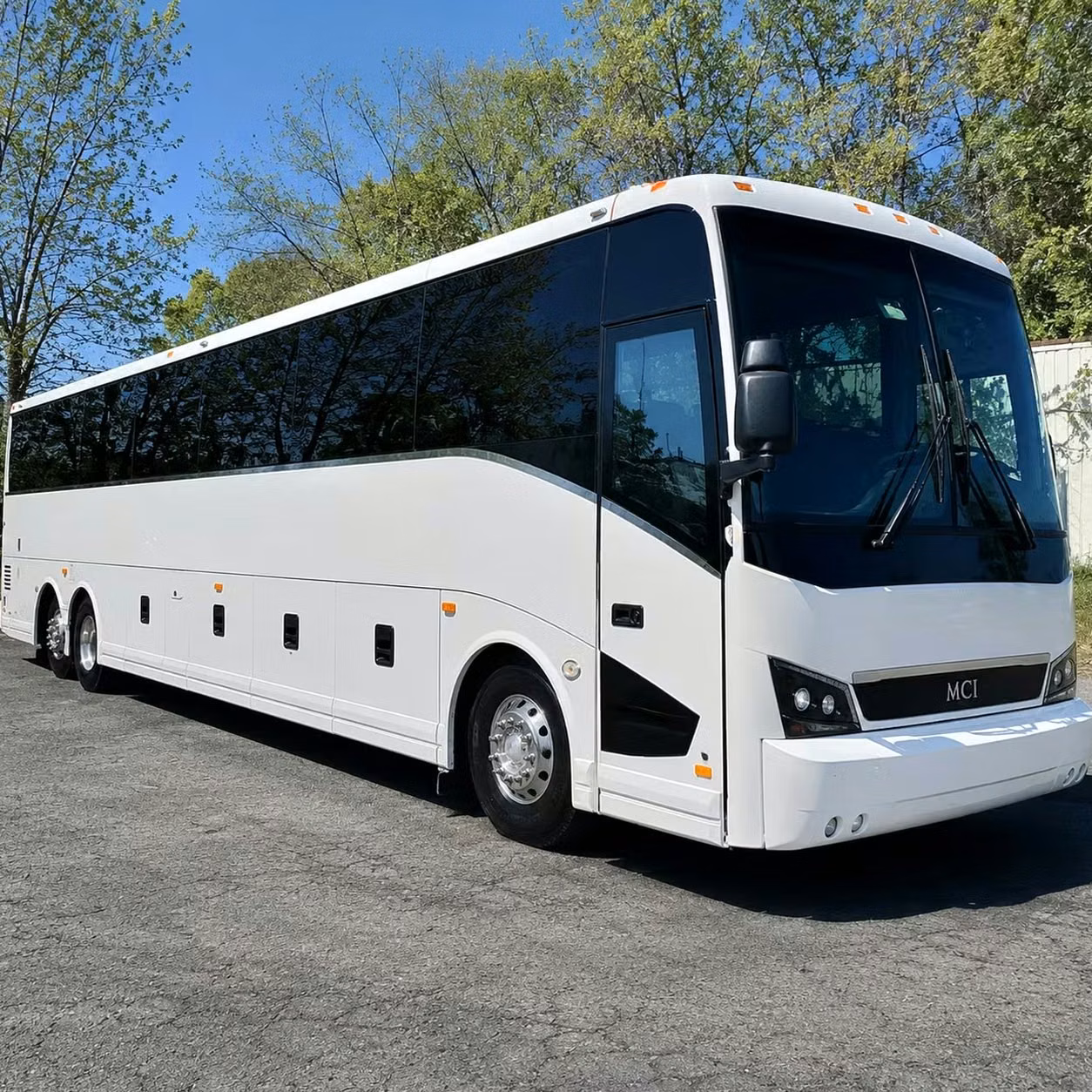 crown point impress attendees with premium shuttle bus services