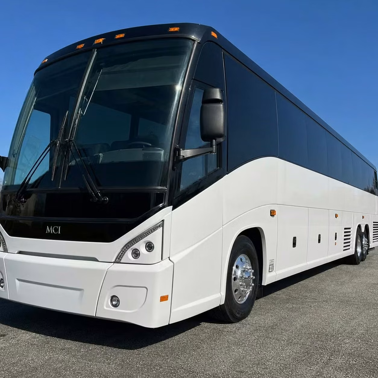 crown point same day and scheduled charter buses for layover flights
